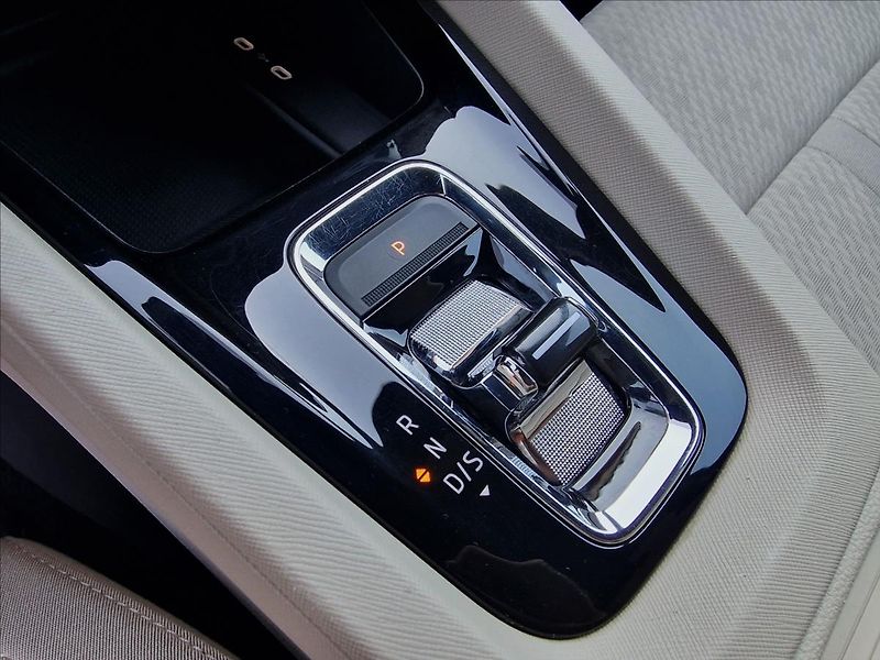 Škoda Octavia 2.0 TDI DSG Style,ČR,1.Maj - fotka 36 z 50