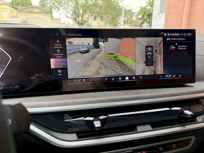 BMW X7 xDrive40d M-PRO Indiv. FULL - fotka 31 z 56