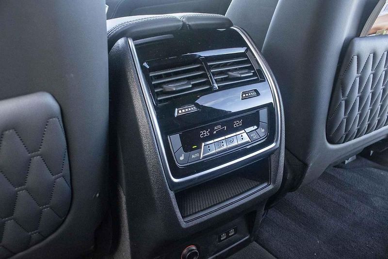 X7 představuje u bavorské automobilky vrchol nabídky mezi SUV.
