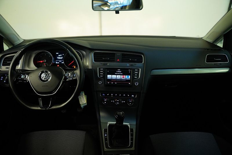 Volkswagen Golf - fotka 5 z 28