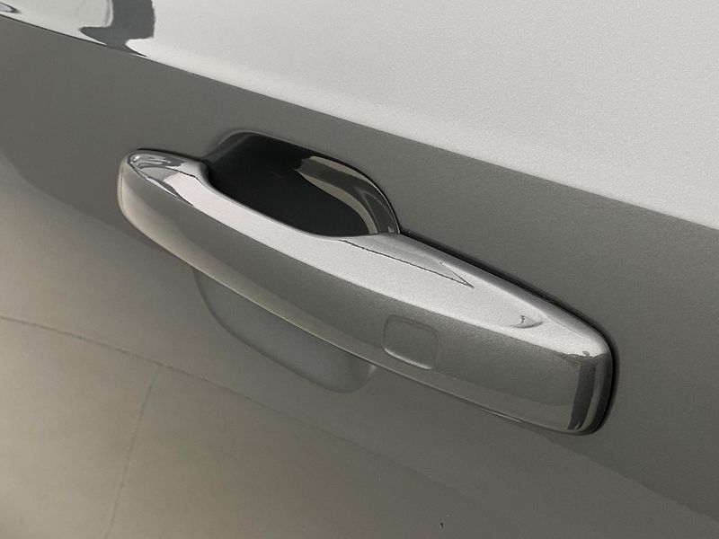 Volvo XC90 (2026) T8 AWD Plug-in DARK ULTRA - fotka 20 z 74