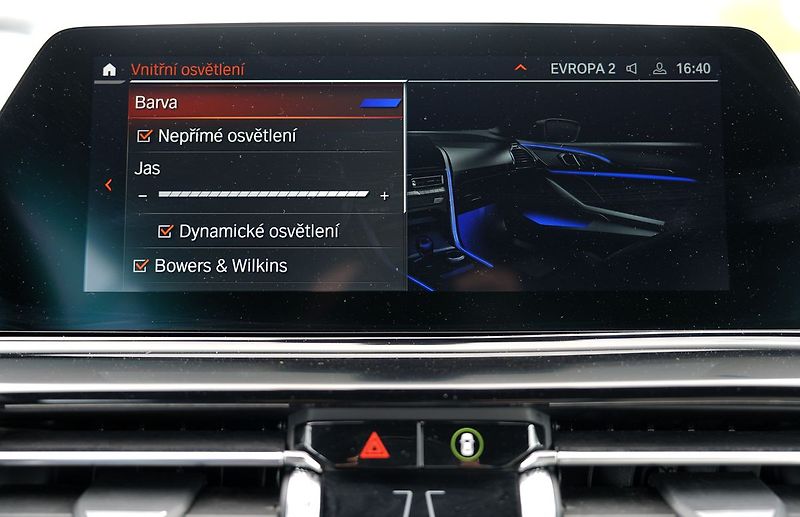 BMW Řada 8 M850i xDrive /Laser/530 PS - fotka 46 z 50