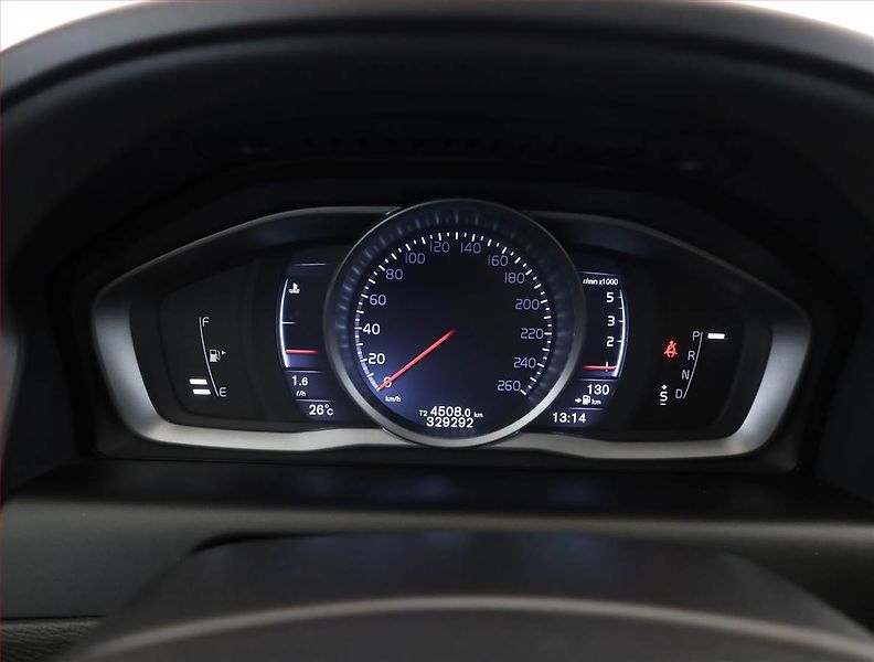 Volvo XC60 (2015) Ocean Race D4, Automat - fotka 9 z 16