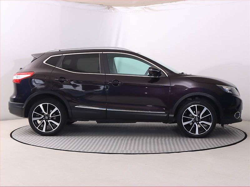 Nissan Qashqai (2014) 1.6 dCi, Serv.kniha, Kůže - fotka 6 z 22