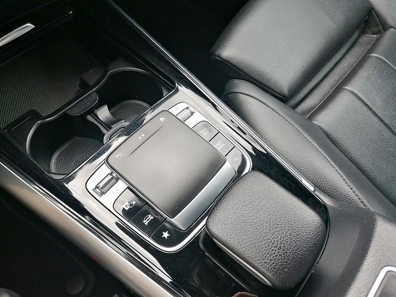 Mercedes-Benz Třídy B (2019) 180d Automat Kůže - fotka 12 z 30