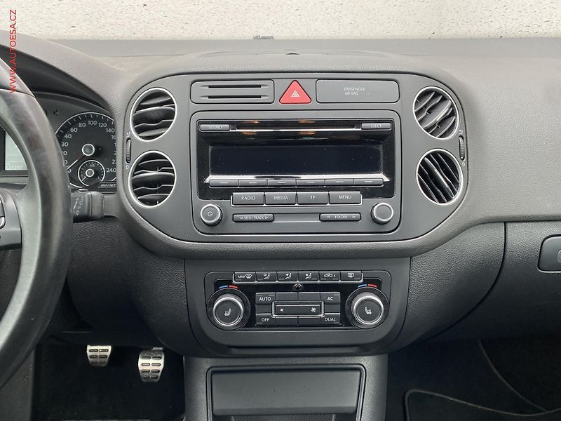 Volkswagen Golf Plus (2011) 1.4 TSi, ČR, AC, xenon, park - fotka 12 z 16