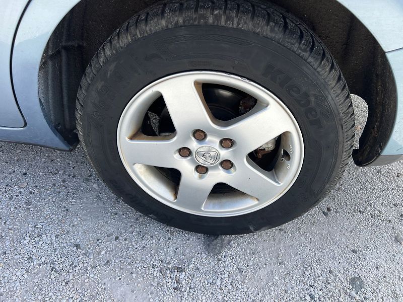 Ford Focus 1.6 i - fotka 14 z 14
