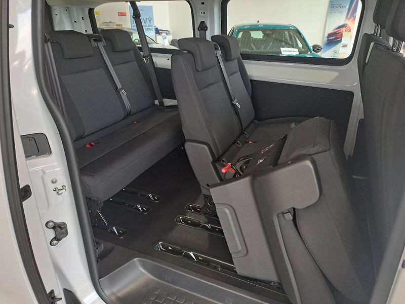 Opel Vivaro (2026) COMBI L 2.2 150k MT6- 9 míst - fotka 6 z 16