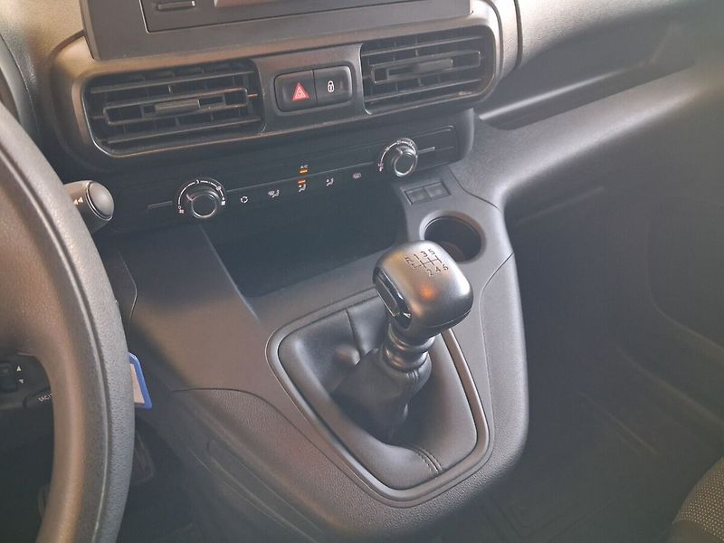 Toyota ProAce 1.5D 75kW 2024 - fotka 14 z 14