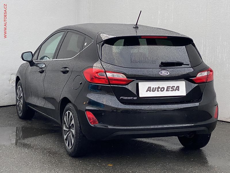 Ford Fiesta (2023) 1.1 Ti-VTC, Titanium, LED - fotka 6 z 16