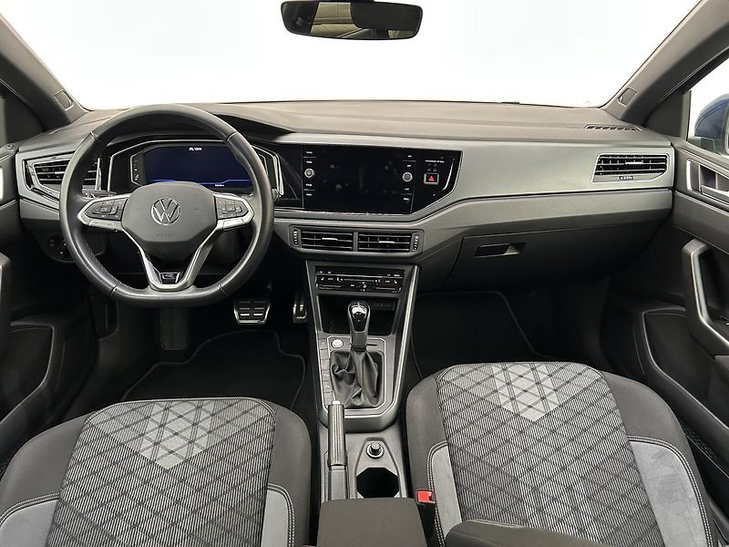 Volkswagen Polo 1.0 TSi R-Line - fotka 6 z 27