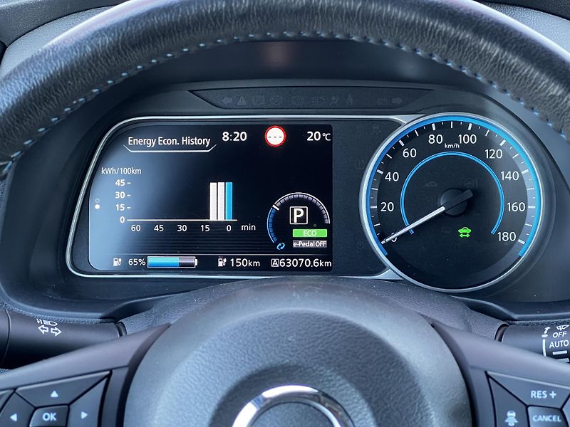 Nissan Leaf EV 110kW 40kWh Tekna - fotka 10 z 26
