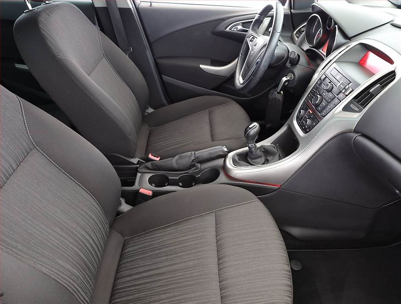 Opel Astra (2011) 1.4 T, Serv.kniha, Tempomat - fotka 7 z 12