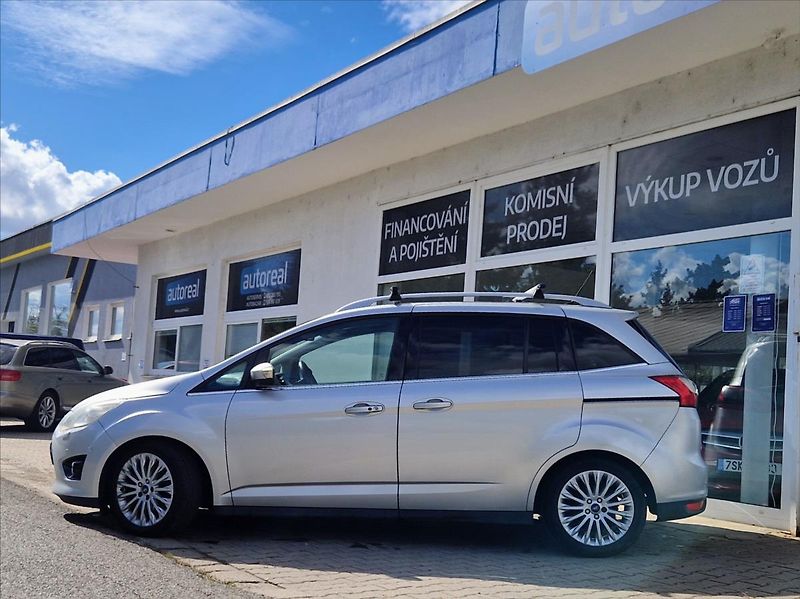 Ford Grand C-MAX 1,6 TDCi 7MÍST AUTOAC SENZORY - fotka 2 z 41