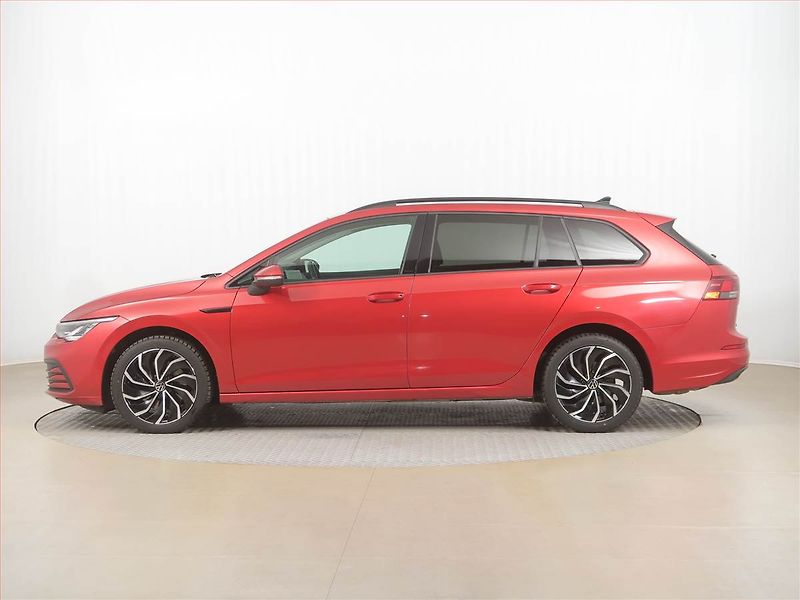 Volkswagen Golf (2021) 2.0 TDI, Automat, Serv.kniha - fotka 3 z 17
