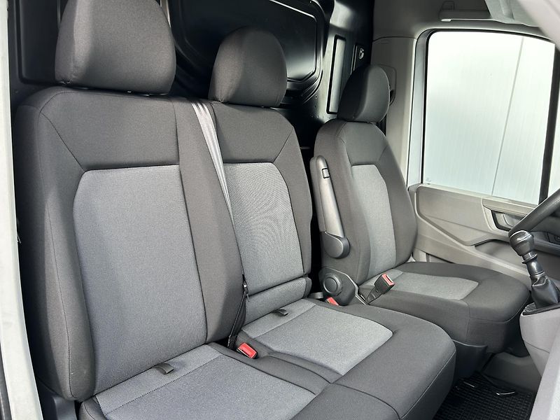 Volkswagen Crafter 2.0 TDI L2 H2 - fotka 13 z 22