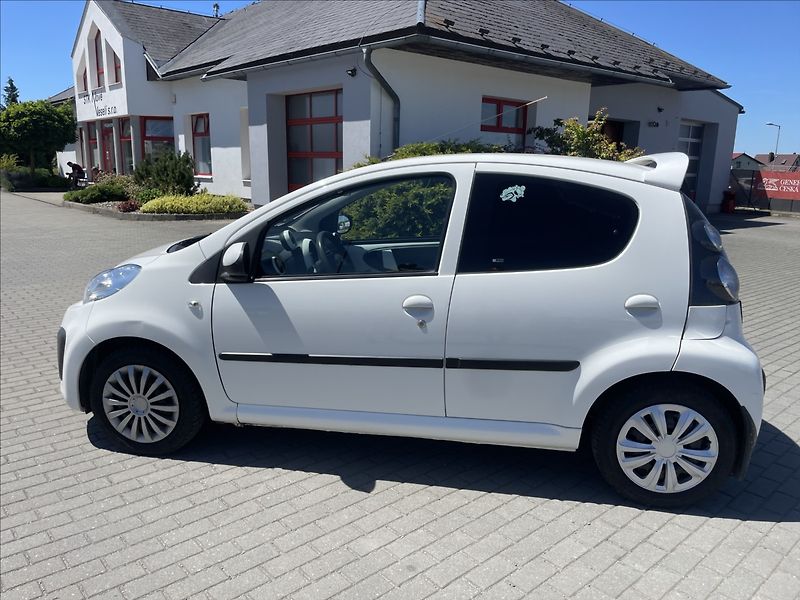 Citroën C1 1,0 i 50kw CZauto Klima ESP EU - fotka 27 z 31