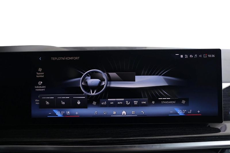 BMW X5 xDrive30d - fotka 18 z 28