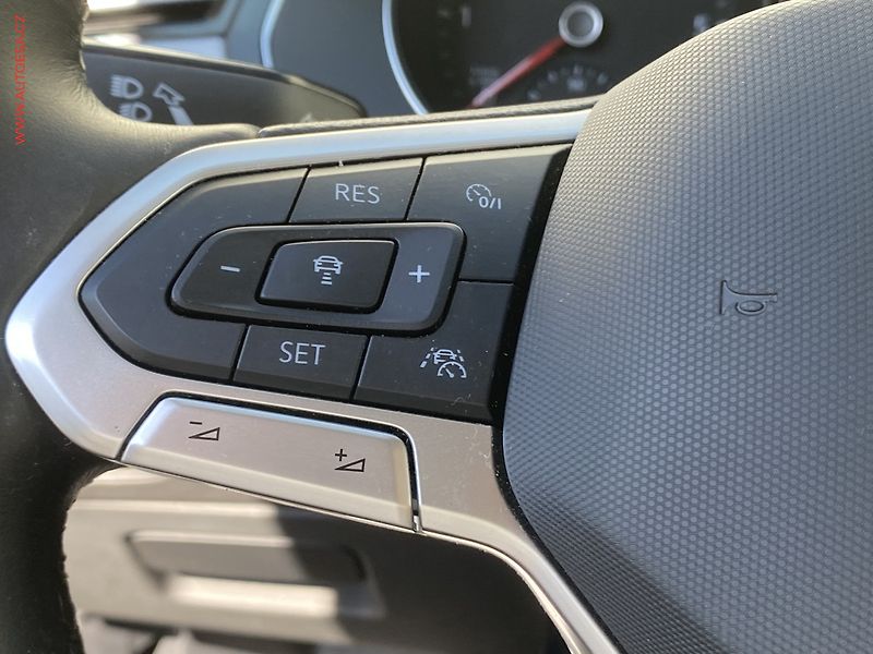 Volkswagen Passat (2020) 2.0 TDi, Business, navi, +ALU - fotka 14 z 18