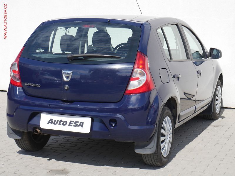 Dacia Sandero (2012) 1.2i, 1.maj,ČR, Klima - fotka 4 z 14