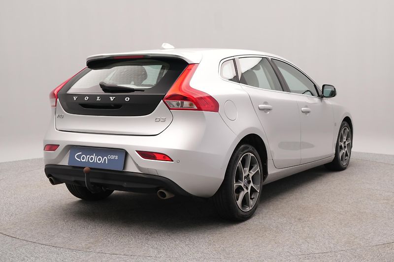 Volvo V40 D3 OCEAN RACE 1.maj - fotka 10 z 44