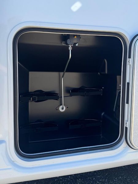 Pilote (2026) G690GJ Expression - fotka 33 z 34