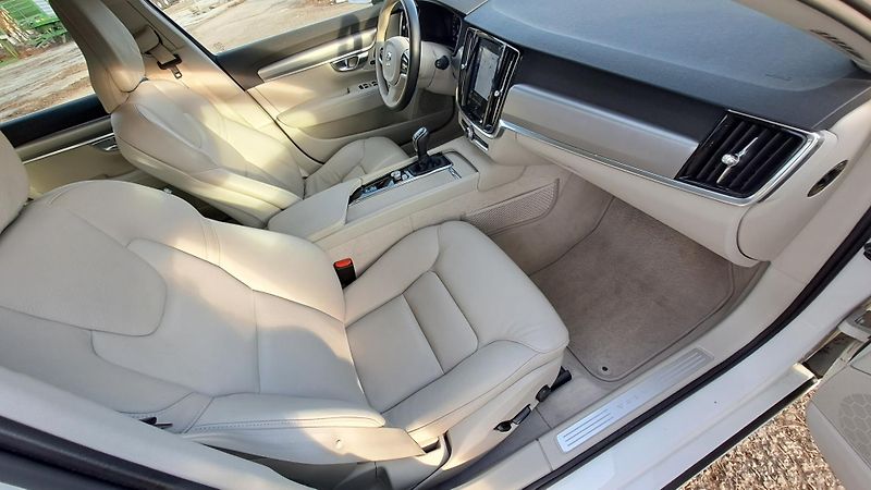 Volvo V90 2.0 D3 Break NAVI Bílá kůže - fotka 7 z 30