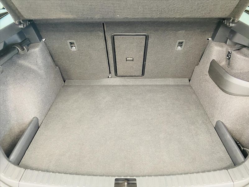 Škoda Karoq 2,0 TDI 110kW DSG 4x4 Sportlin - fotka 26 z 27