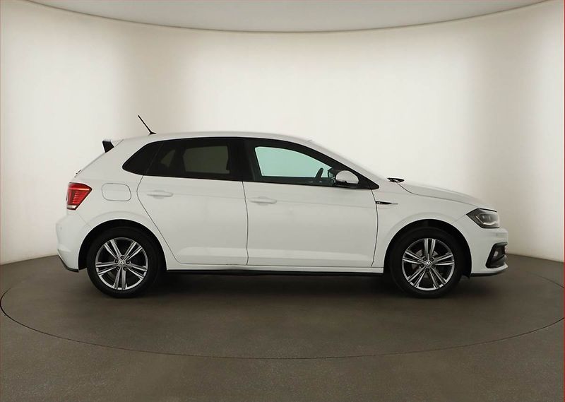 Volkswagen Polo (2018) R-Line 1.0 TSI, Serv.kniha - fotka 6 z 13
