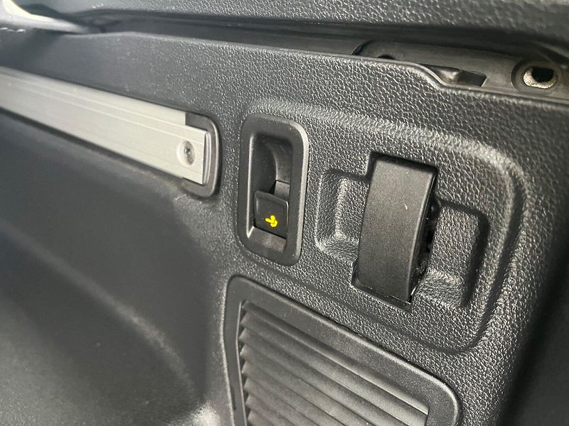 Volkswagen Touran (2020) 2.0 TDi DSG LED Webasto TOP - fotka 14 z 21