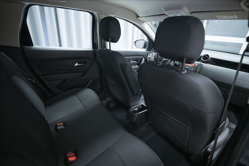Dacia Duster 1,5 Blue dCi 4WD COMFORT TAŽNÉ - fotka 10 z 34