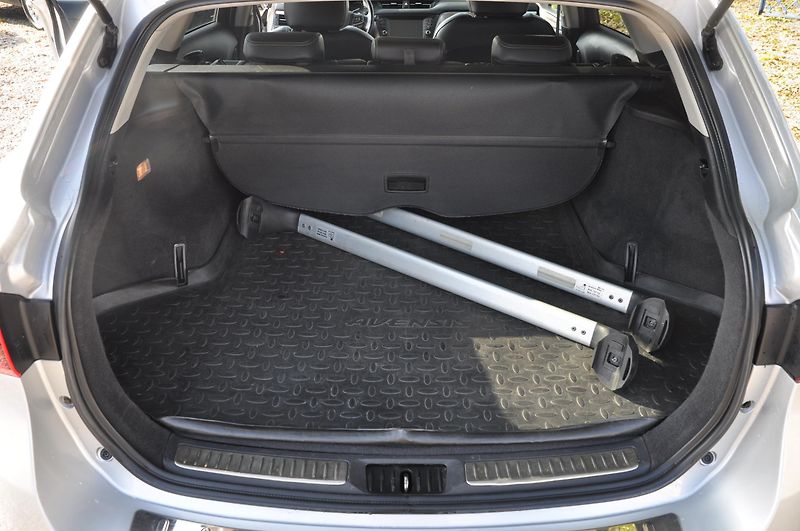 Toyota Avensis 2.0i 112kW KOMBI A/T Panorama - fotka 8 z 20