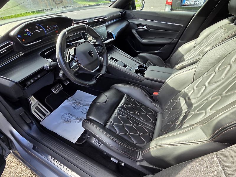 Peugeot 508 (2024) SW PHEV 1.6PT 225 GT EAT8 - fotka 9 z 38
