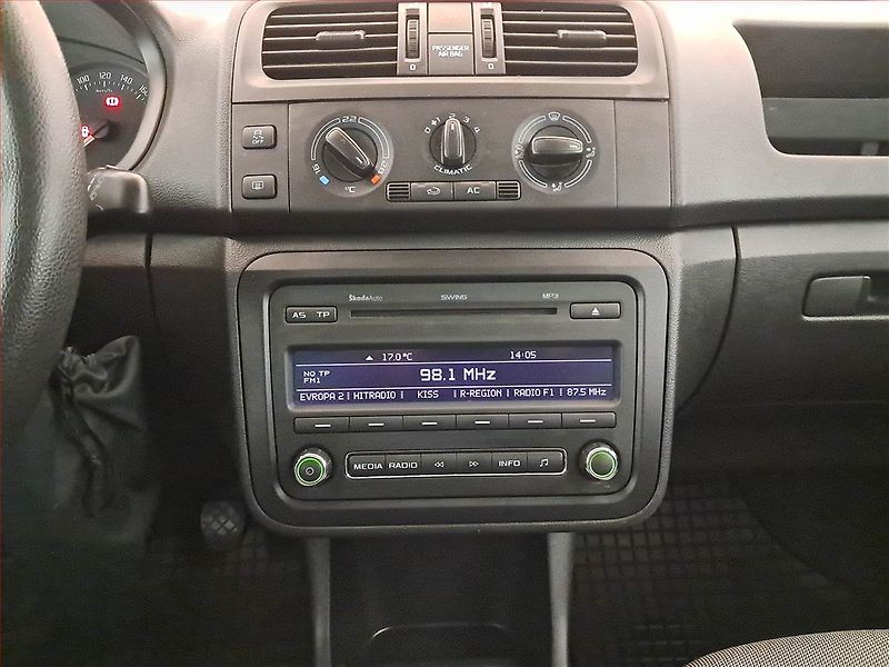 Škoda Fabia (2010) 1.2 TSI, Tažné, jezdí výborně - fotka 12 z 15