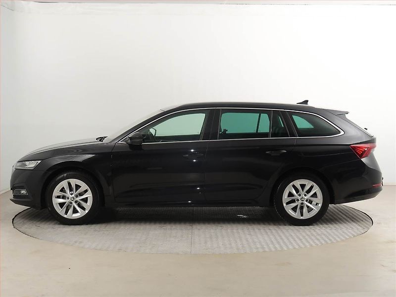 Škoda Octavia (2024) 1.5 TSI - fotka 3 z 22