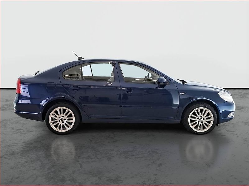 Škoda Octavia (2011) Laurin&Klement 1.8 TSI - fotka 6 z 30