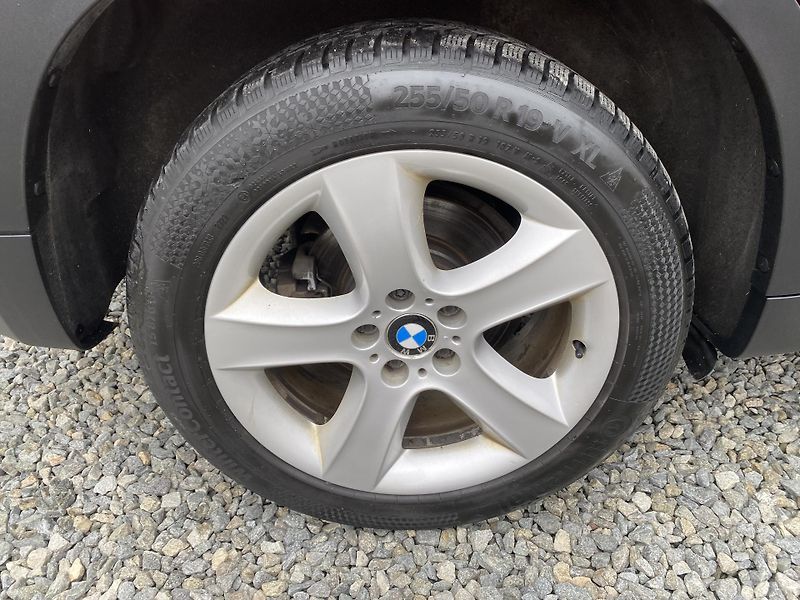 BMW X5 3.0TDi 4x4 235PS CZ TOP STAV!! - fotka 55 z 169