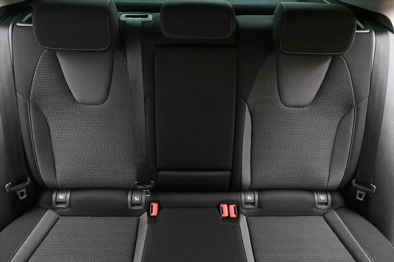 Škoda Octavia 2,0 TDI 110kW DSG VIRTUAL NAVI - fotka 26 z 29