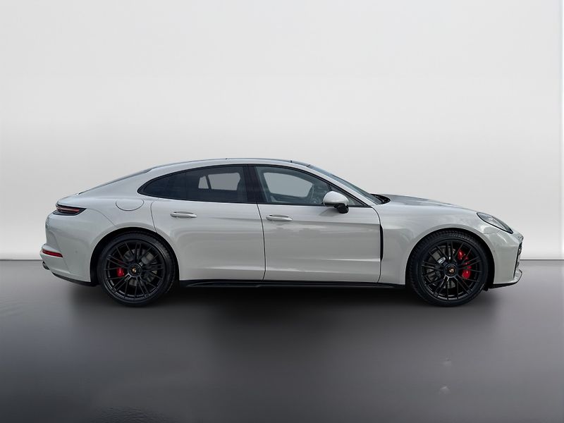 Porsche Panamera GTS - fotka 6 z 30