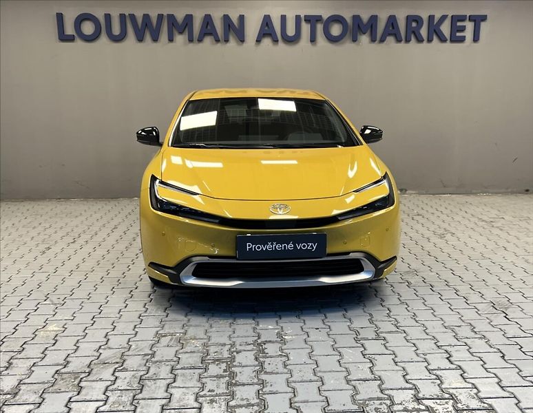 Toyota Prius 2,0 PHEV Comfort - fotka 4 z 17