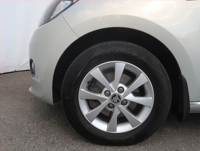Škoda Citigo (2014) Elegance 1.0 MPI - fotka 14 z 16