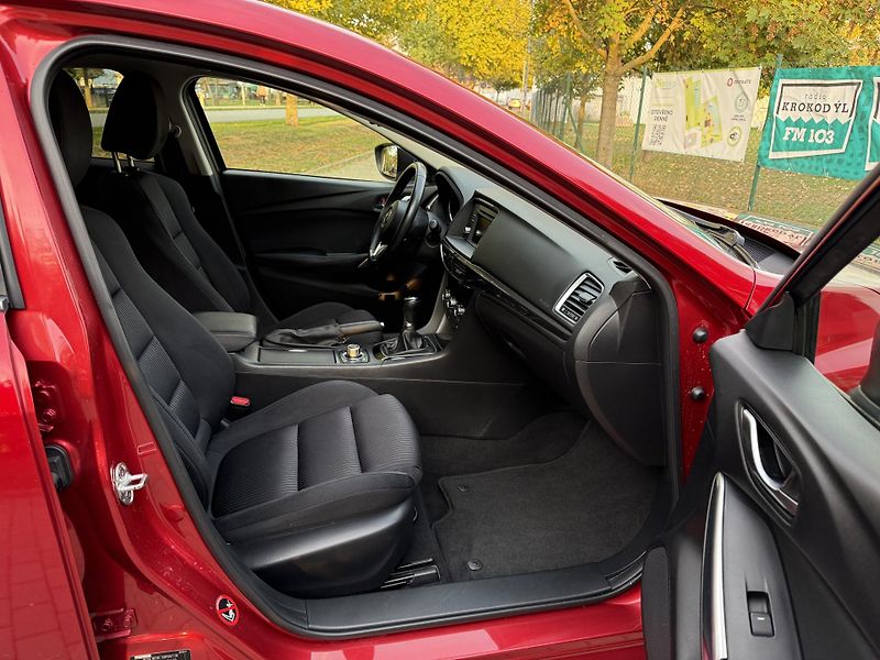 Mazda 6 2.0 Center-Line - fotka 22 z 34