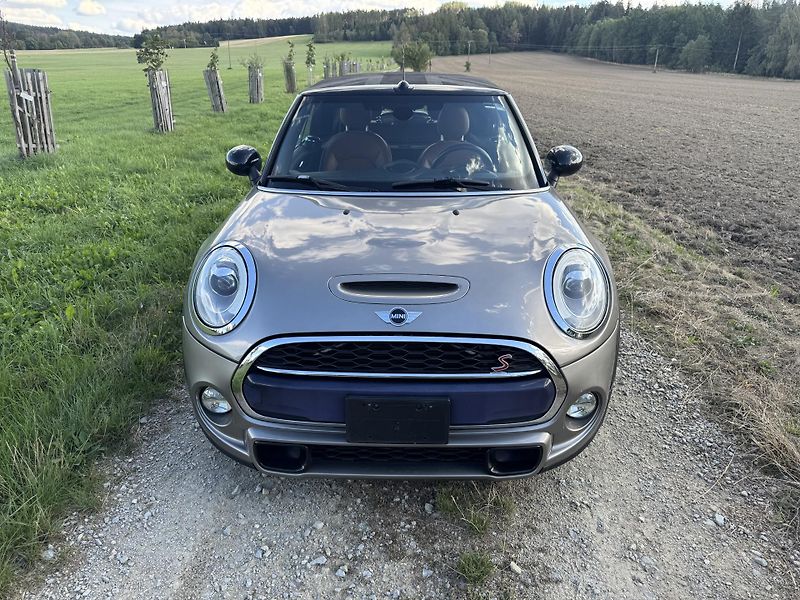 Mini Cooper S (2016) 2.0 S 1.MAJITEL.SERVIS - fotka 13 z 40