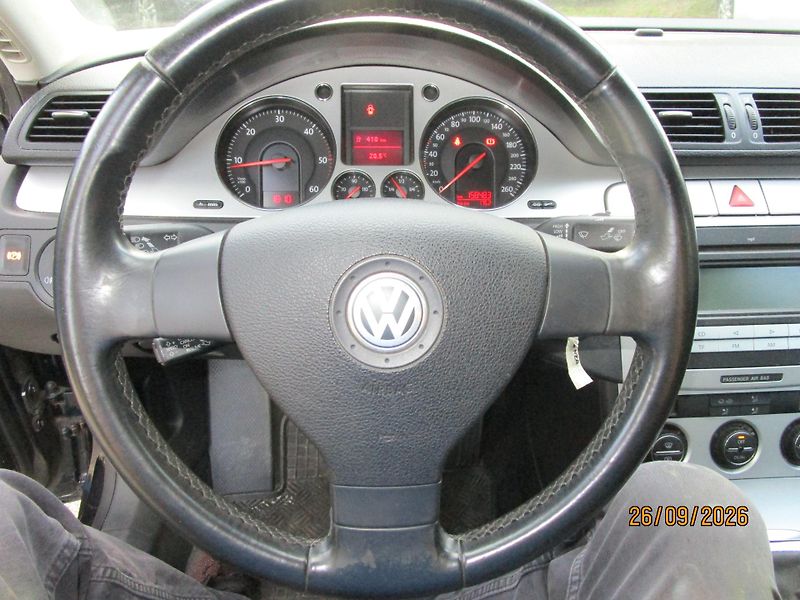Volkswagen Passat (2008) 2,0 tdi comfort - fotka 11 z 23