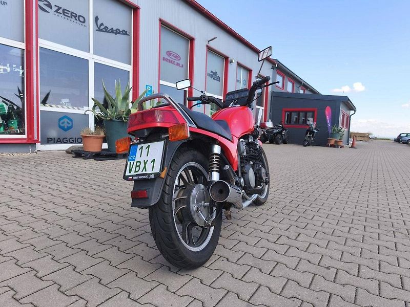 Yamaha XJ 750 Seca (1982) - fotka 3 z 10
