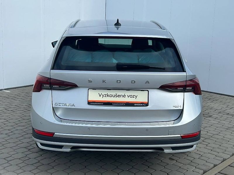 Škoda Octavia Scout 7DSG 4x4 2,0TDI - fotka 23 z 26