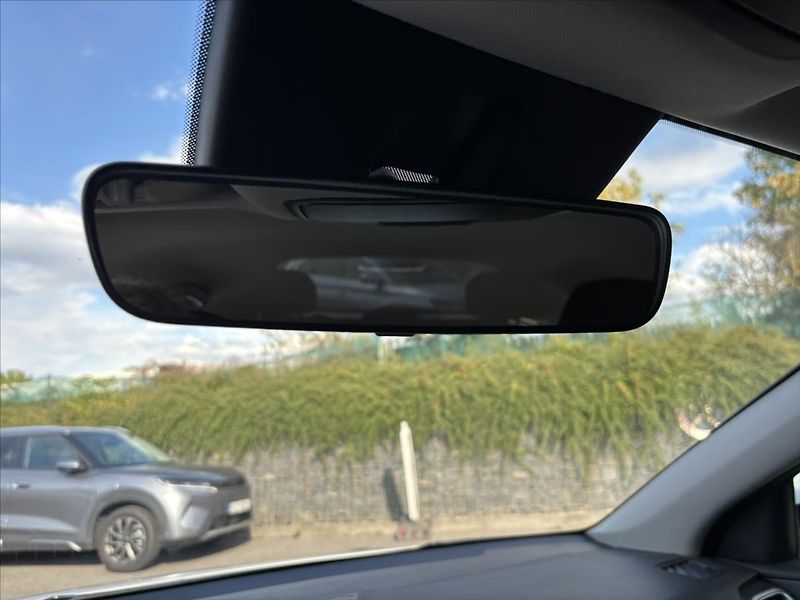 Kia Ceed 1,5 TGDi 118kW AT Spin ZÁRUKA - fotka 26 z 39