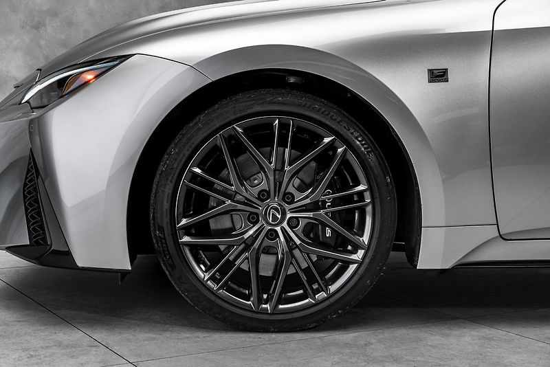 Lexus IS F IS 500F SPORT - fotka 2 z 27