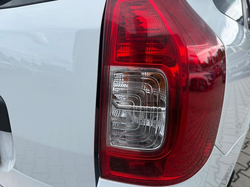 Dacia Logan (2016) 1,2i 54 kW Ambiente 1. maj. - fotka 12 z 24