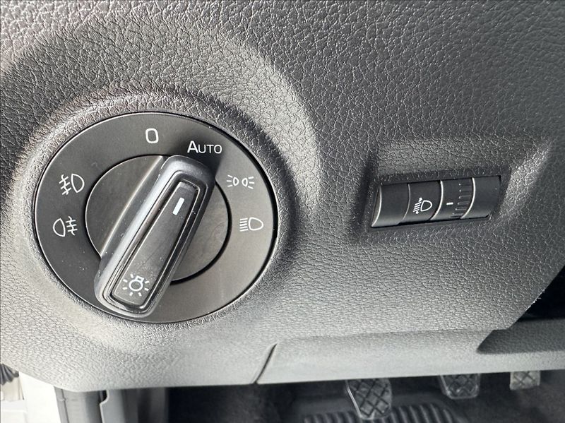 Škoda Fabia 1,0 TSI DPH 1.maj. původ ČR - fotka 24 z 50